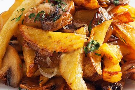 Картофель жареный с грибами