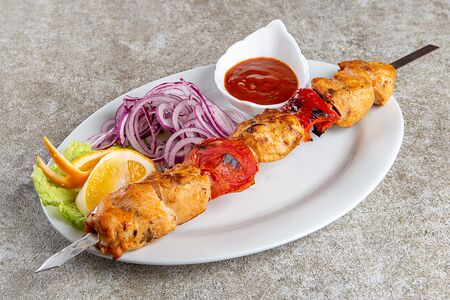 Шашлык куриный с овощами