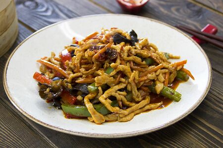 Свинина юисян