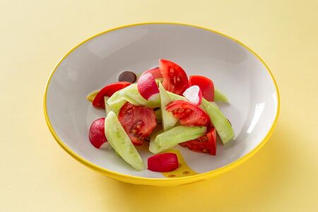 Салат помидорка