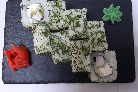 Фирменный весенний ролл