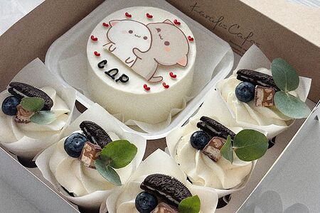 Набор Бенто-торт и 5 капкейков