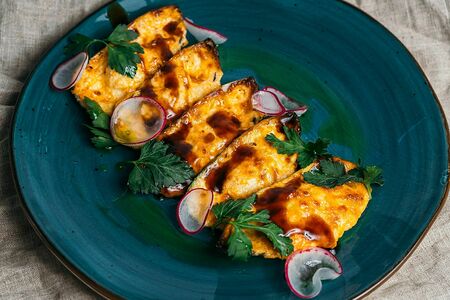 Большие мидии в сливочном соусе