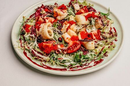 Салат с морепродуктами