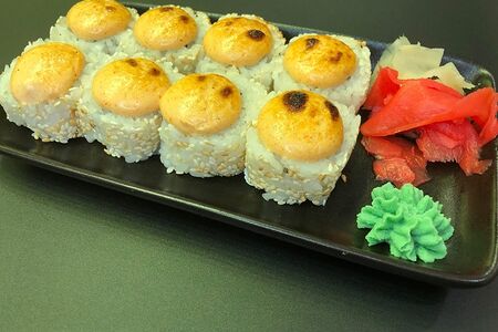 Филадельфия с лососем и крабом