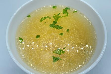 Суп куриный с лапшой