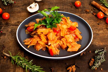 Тушеная капуста