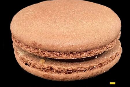 Макарун темный шоколад