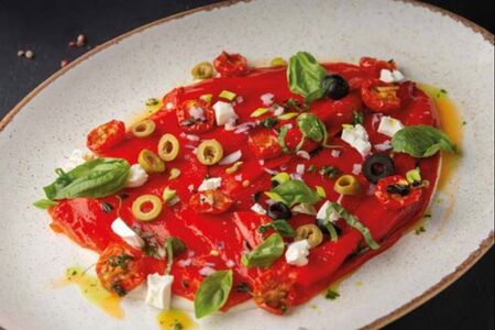 Перец запеченный с соусом вителло тоннато