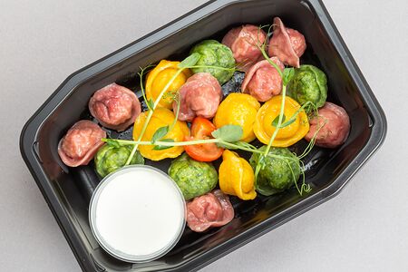 Пельмени цветные