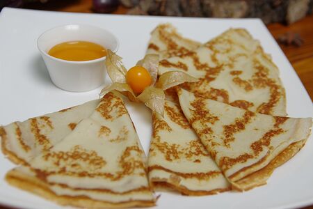 Блинчики с мёдом