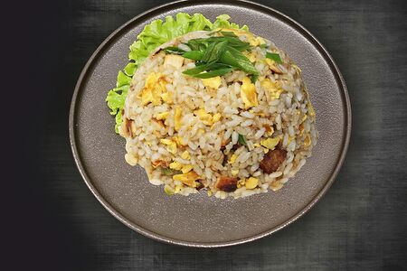 Рис, жаренный с яйцом