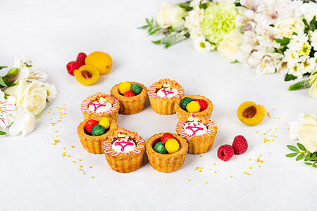 Корзиночка. Веселый клоун пирожные