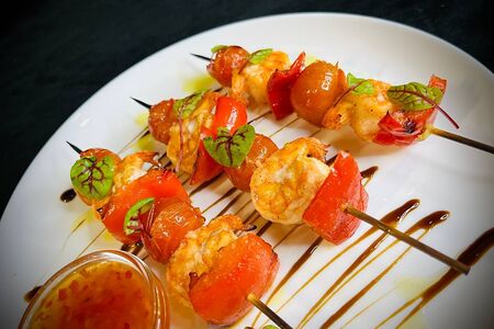Креветки на шпажке