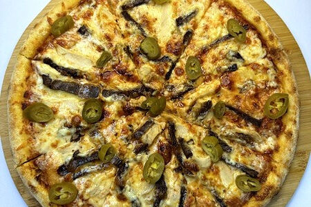 Пицца с телячьими щёчками