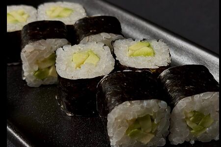 Маки Авокадо