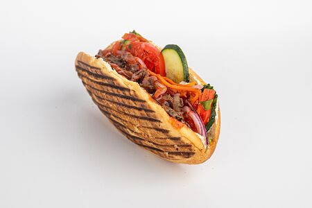 Булка с говядиной