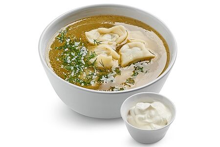 Пельмени с бульоном