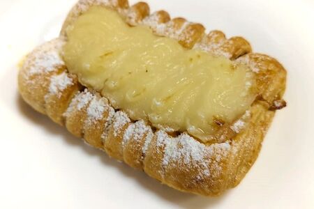 Полоска с творожной начинкой и яблочно-грушевым джемом