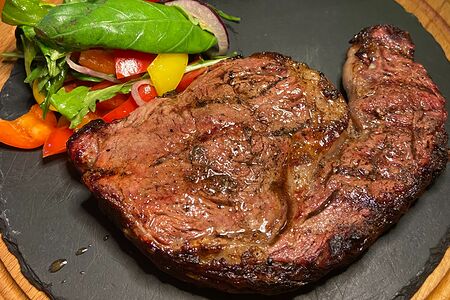 Стейк Рибай