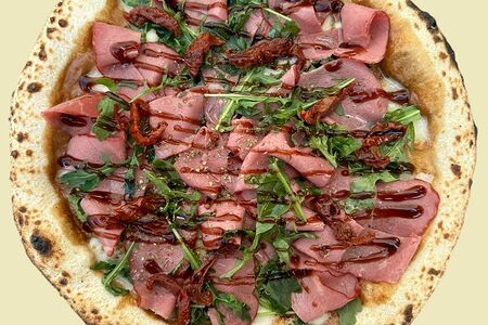 Пицца С говядиной