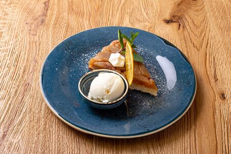 Французский яблочный пирог