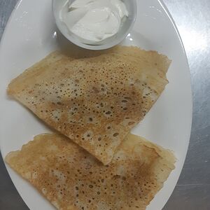 Блинчики и сметана