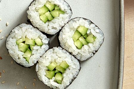 Маки с огурцом