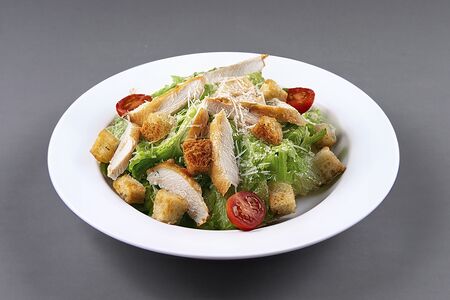 Салат Цезарь классический с курицей