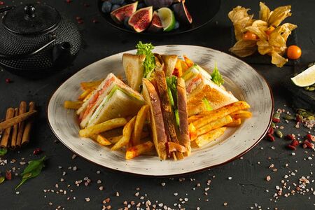 Сэндвич с лососем