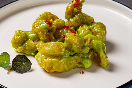 Тигровые креветки в соусе васаби