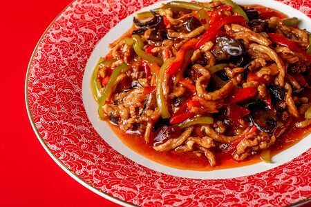 38. Свинина в кисло-сладком соусе