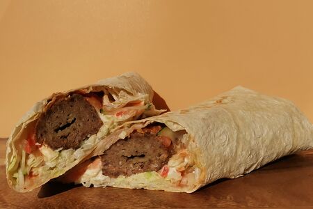 Люля-кебаб в лаваше