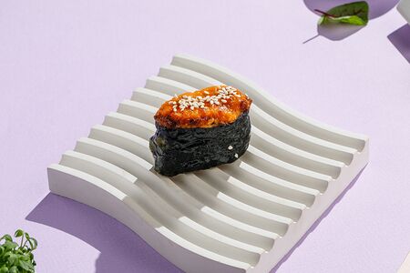 Запеченные суши Угорь