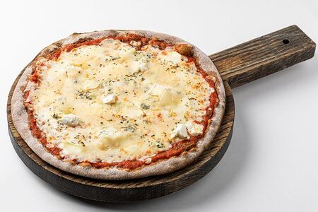 Ржаная пицца пять сыров