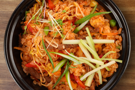 Рис со свининой по-красному