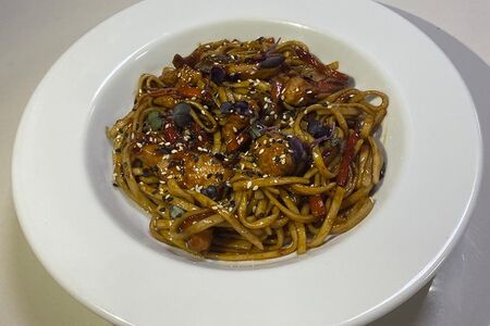 Вок с филе цыпленка в соусе терияки