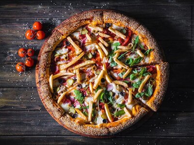 Пицца с мясной начинкой