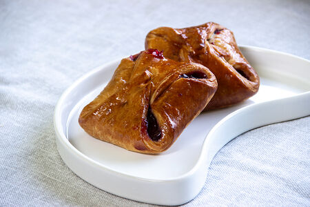 Конверт с вишней