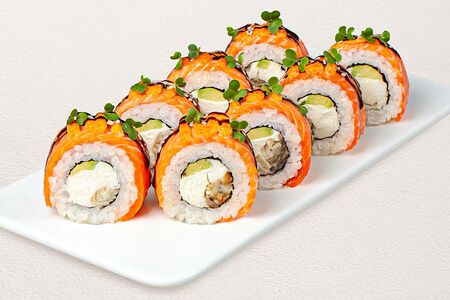 Филадельфия Прайм с угрем запеченный ролл