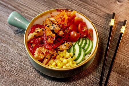 Поке с курицей терияки