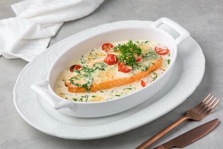 Лосось по-царски в сливочном соусе