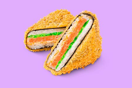 Криспи онигири лосось