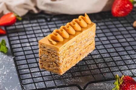 Ореховое пирожное