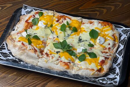 Пицца 4 сыра