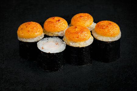 Запеченные маки креветка