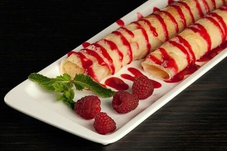 Блинчики малиновые