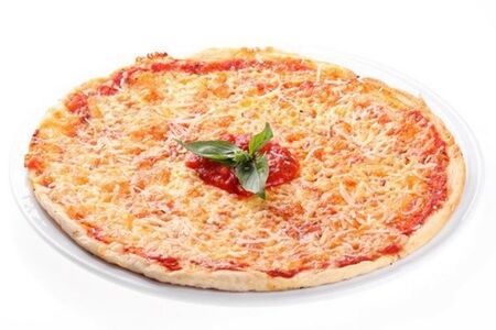 Пицца Маргарита на тонком тесте