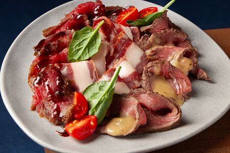 Мясная тарелка