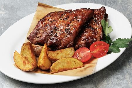 Запеченные свиные ребрышки барбекю